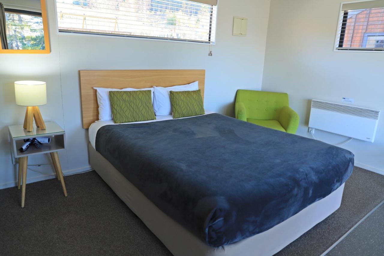 Lakes Edge Holiday Park Лейк Текапо Екстериор снимка
