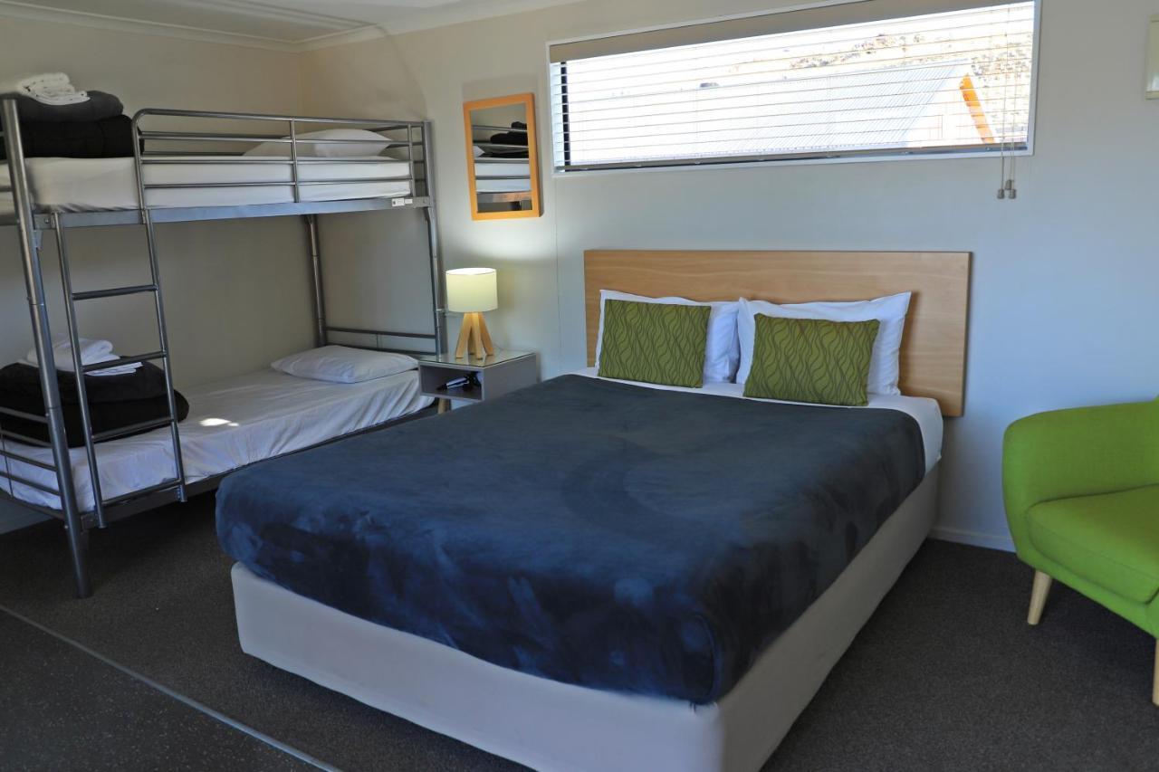 Lakes Edge Holiday Park Лейк Текапо Екстериор снимка