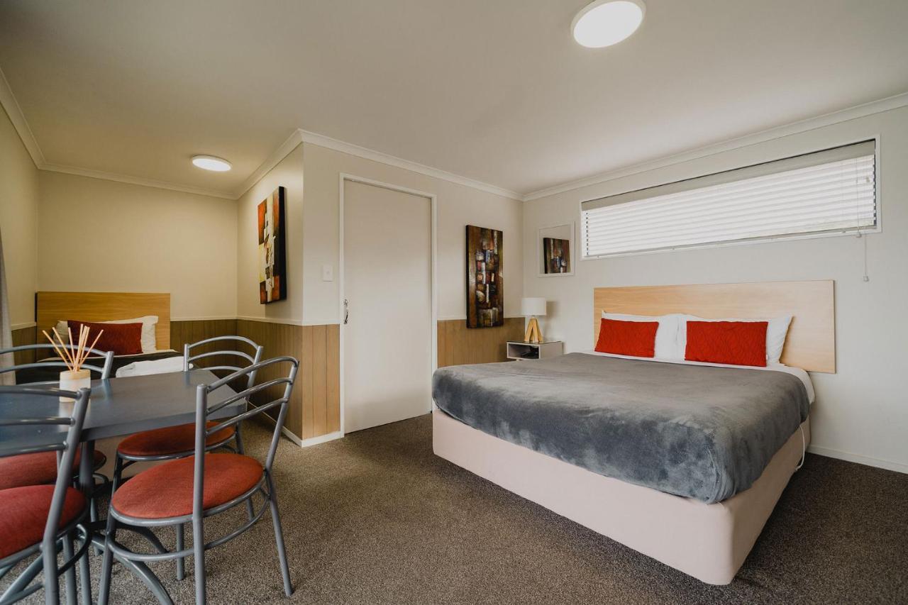 Lakes Edge Holiday Park Лейк Текапо Екстериор снимка