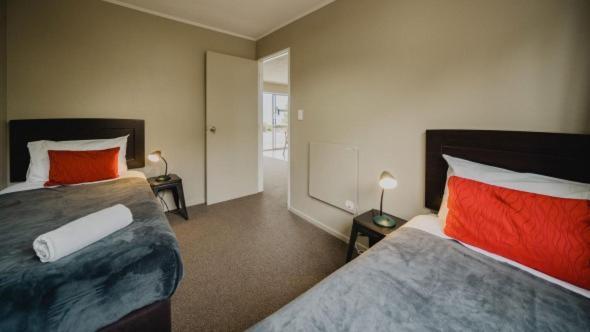 Lakes Edge Holiday Park Лейк Текапо Екстериор снимка